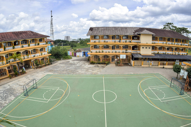 Pesantren di Sukabumi. Foto hanya sebagai ilustrasi saja, bukan tempat sebenarnya. Sumber: Unsplash/Haidan.