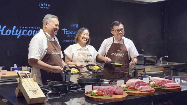 Steak Hotel by Holycow! dan Tokusen Wagyu Series luncurkan menu Private Selection dengan bahan daging wagyu asal Sumatera (29/10/24). Foto: Azalia Amadea/kumparan 