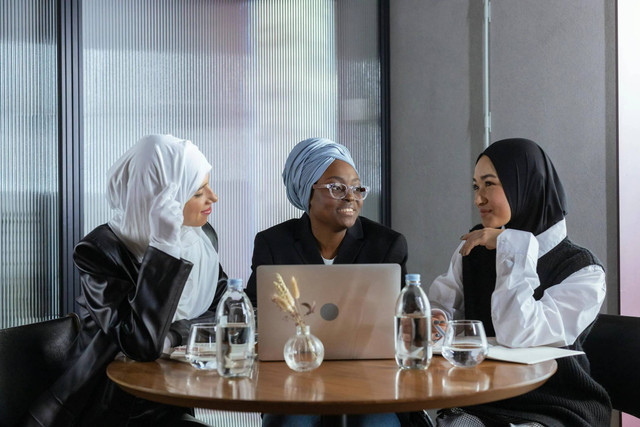 Photo by cottonbro studio from Pexels: https://www.pexels.com/photo/women-sitting-in-front-of-a-table-7805057/