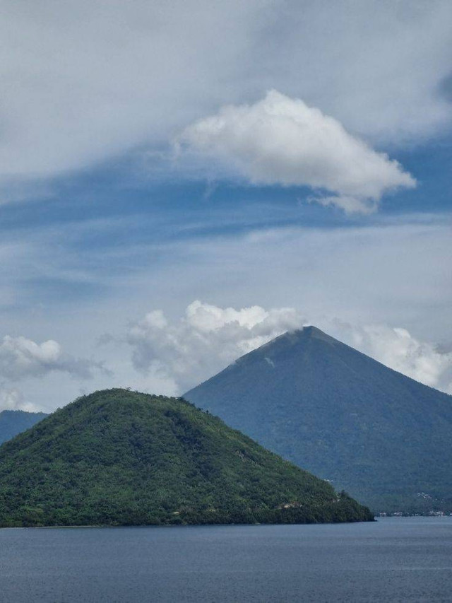 Potret pulau Tidore. sumber : Doc pribadi