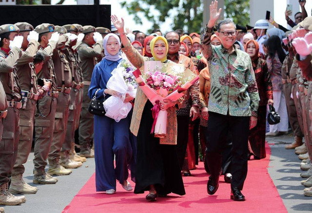 Pelepasan purnabakti Sekretaris Daerah Provinsi Lampung, Fahrizal Darminto | Foto : Eka Febriani / Lampung Geh