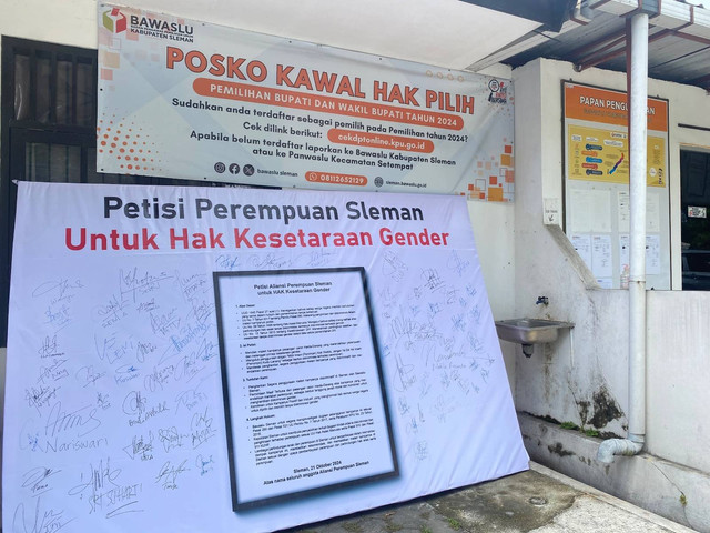 Petisi Aliansi Perempuan Sleman menyikapi baliho kampanye yang dinilai diskriminatif terhadap perempuan. Fotto: Resti Damayanti/Pandangan Jogja