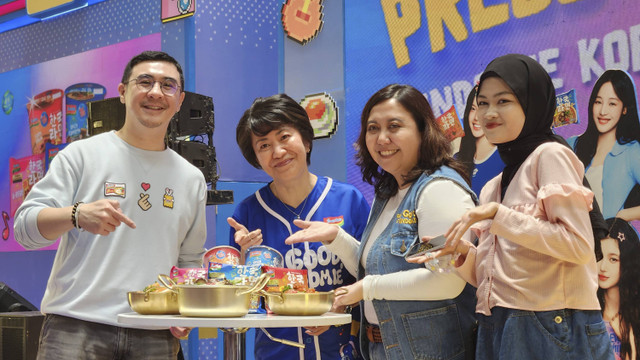 Peluncuran Korean Ramyeon Series dan pengumuman NewJeans sebagai global brand ambassador Indomie terbaru (31/10/24). Foto: Azalia Amadea/kumparan 