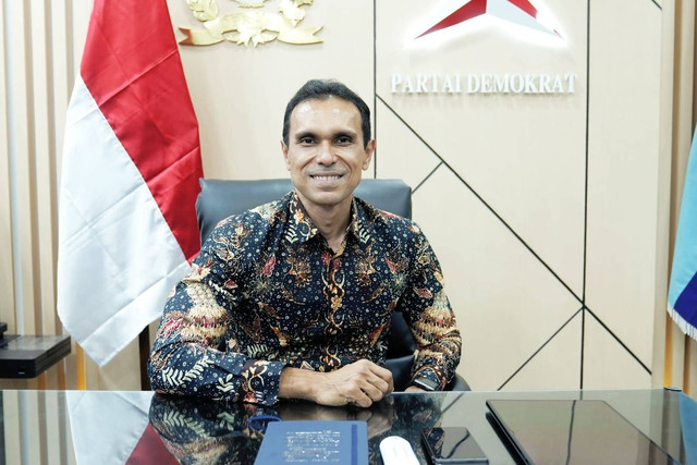 Anggota DPR RI Komisi XI dari Fraksi Partai Demokrat, H. Fathi. Foto: istimewa