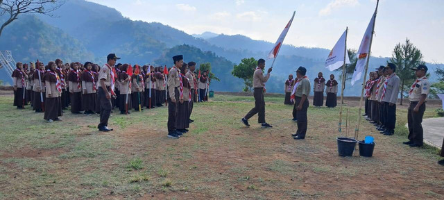 Memupuk Kedisiplinan Melalui Kegiatan Pramuka di Sekolah/Madrasah (Foto : Dokumen Pribadi)