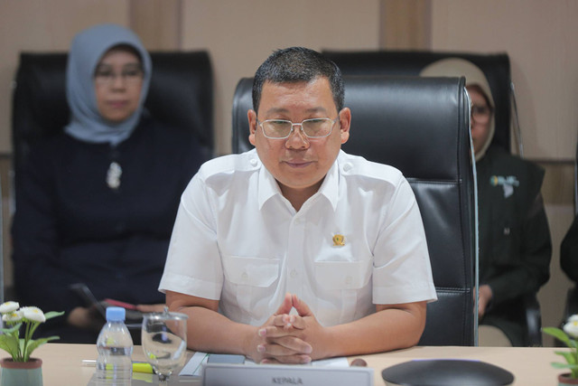 Kepala Badan Pangan Nasional (BPN) Arief Prasetyo Adi memberikan keterangan pers terkait Anggur Shine Muscat di Gedung Pangan Nasional, Jakarta, Senin (4/11/2024). Foto: Iqbal Firdaus/kumparan