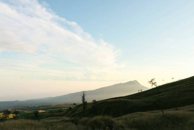 Wisata Alam Bantir Hills.. Foto hanya ilustrasi, bukan tempat sebenarnya. Sumber: Unsplash/ilham hadiansyah