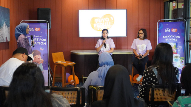 Puyo Peduli buat gerakan donasi untuk bangun sekolah di Nusa Tenggara Timur (NTT) dari hasil penjualan paket puding terbaru. Foto: Dok. Istimewa