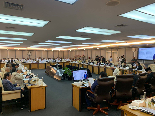 Suasana rapat kerja (Raker) Komisi XIII bersama Kementerian Imigrasi dan Pemasyarakatan di Kompleks Parlemen Senayan, Jakarta, Selasa (5/11/2024). Foto: Luthfi Humam/kumparan