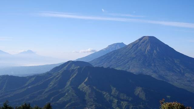 Harga menginap di Villa Pintu Langit Dieng. Foto: Dieng. Sumber: Unsplash/ardi fitri