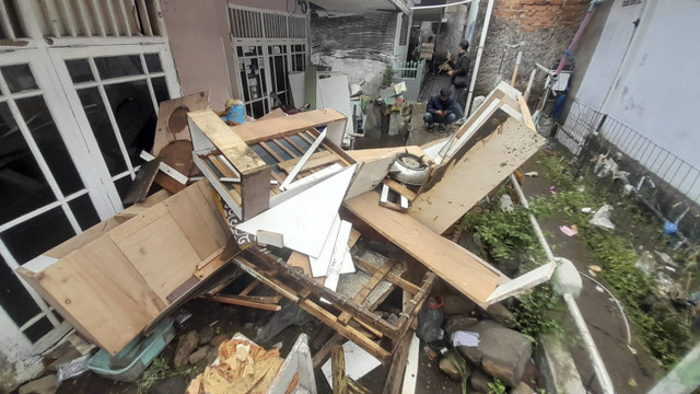 Rumah yang rusak akibat bencana banjir yang terjadi di Kota Sukabumi. Foto: Dok. Istimewa