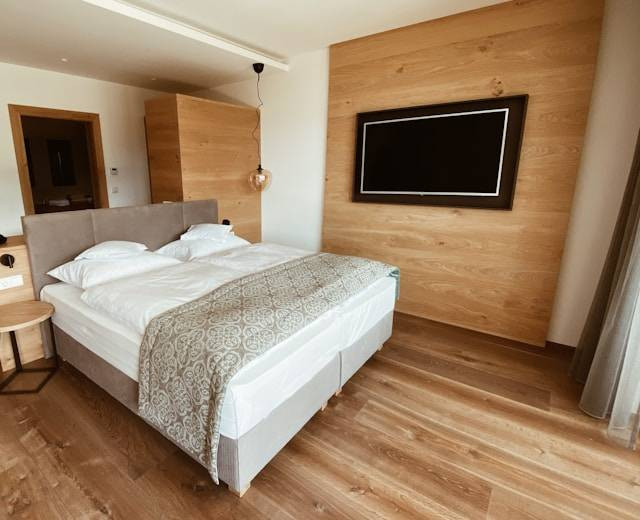 Harga Menginap di Swiss-Belinn Malang. Foto hanya ilustrasi, bukan tempat sebenarnya. Sumber: Unsplash/Reisetopia