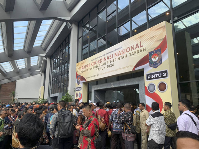 Suasana acara Rakornas Pemerintah Pusat dan Daerah tahun 2024 di SICC, Bogor, Kamis (7/11/2024). Foto: Luthfi Humam/kumparan