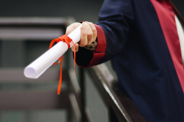 LPDP adalah program beasiswa yang dibiayai oleh pemerintah Indonesia untuk mendukung warga negara yang ingin melanjutkan pendidikan tinggi. Foto: Pexels.com