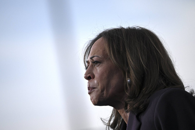 Wakil presiden AS sekaligus calon Presiden AS dari partai Demokrat Kamala Harris menyampaikan pidato di Universitas Howard, Washington DC, Amerika Serikat, Rabu (6/11/2024). Foto: Brendan Smialowski/AFP