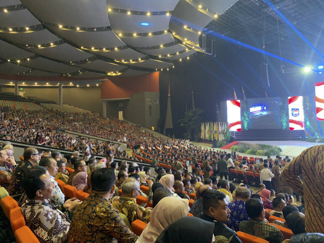 Suasana acara Rakornas Pemerintah Pusat dan Daerah 2024 di SICC Bogor, Kamis (7/11/2024). Foto: Luthfi Humam/kumparan