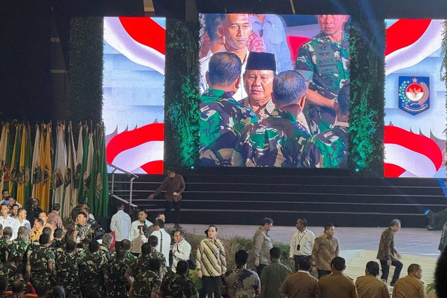 Presiden Prabowo Subianto tiba di acara Rakornas Forkopimda 2024 di SICC Bogor, Kamis (7/11/2024). Foto: Luthfi Humam/kumparan