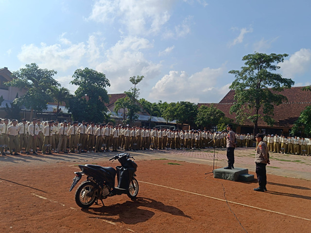 Polres Tulungagung Lakukan Pembinaan Budaya Tertib Berlalu Lintas ke Sekolah