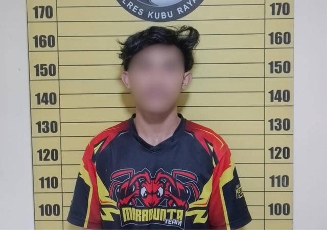 Pria berinisial T diamankan Satresnarkoba Polres Kubu Raya. Foto: Dok. Polres Kubu Raya