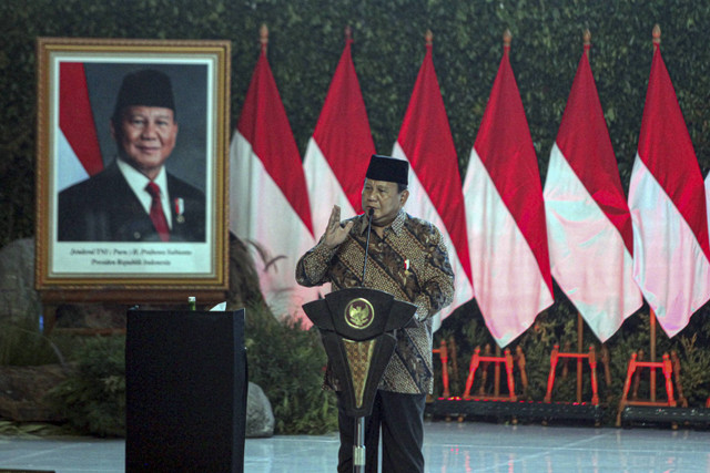 Presiden Prabowo Subianto memberikan sambutan pada pembukaan Rakornas Pemerintah Pusat dan dan Pemerintah Daerah Tahun 2024 di SICC, Sentul, Kabupaten Bogor, Jawa Barat, Kamis (7/11/2024). Foto: Yulius Satria Wijaya/ANTARA FOTO