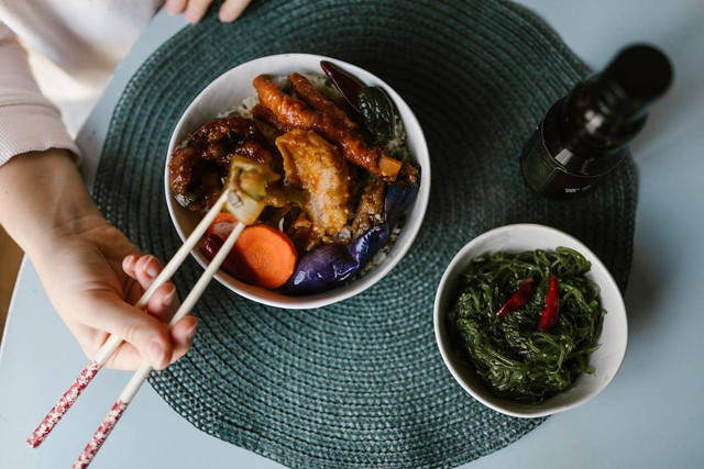 Ilustrasi bisnis rice bowl rumahan. Foto: Pexels