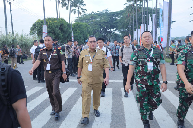 Pj Wali Kota Palembang, A Damenta bersama Forkopimda saat menghadiri rakornas di Bogor. (ist)