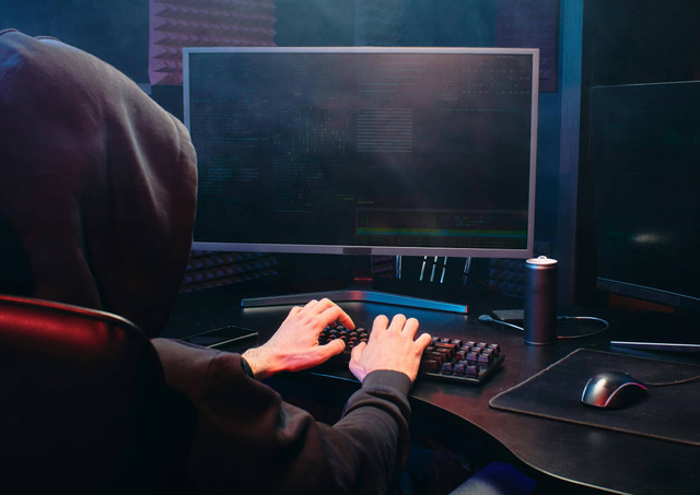 Pentingnya cyber security untuk menghindari cyber crime. Sumber: pexels 
