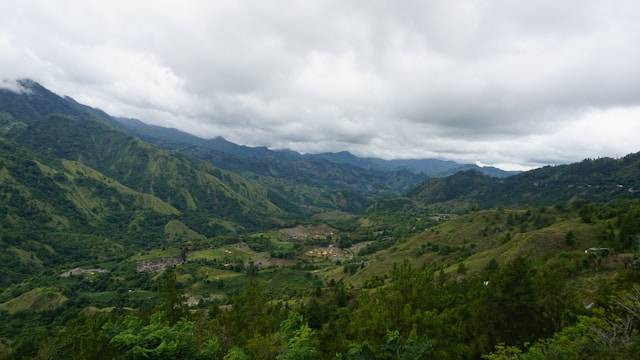 Gunung Sepikul Sukoharjo. Foto hanya ilustrasi, bukan tempat sebenarnya. Sumber: Unsplash/Madrosah Sunnah