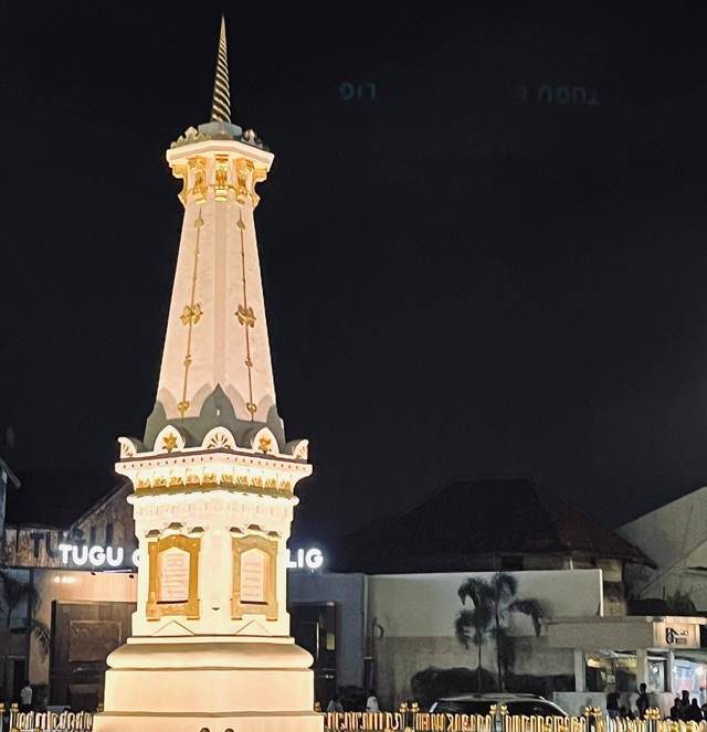 Tugu Pal Putih Yogyakarta: Foto Pribadi