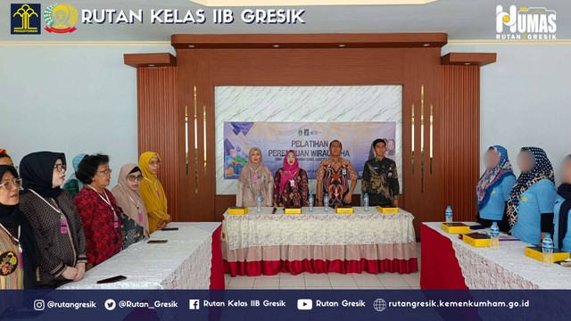 Pelatihan Perempuan Wirausaha di Rutan Gresik dengan Tema Kreasi Makanan Sehat