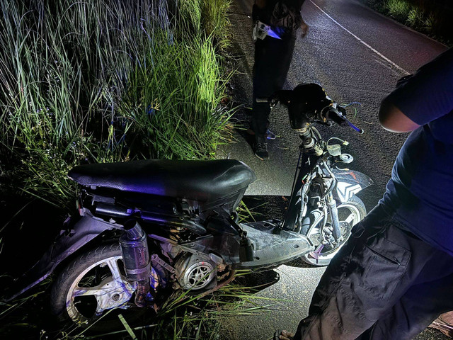 Motor korban yang rusak parah akibat kecelakaan yang melibatkan 3 pemotor dan 1 pengendara mobil di Ketapang. Foto: Dok. Polres Ketapang