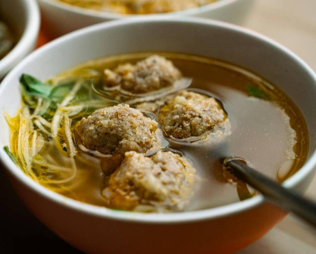 Bakso Enak di Malang (Foto hanya ilustrasi, bukan tempat sebenarnya) Sumber: pexels/ Phan Cuong