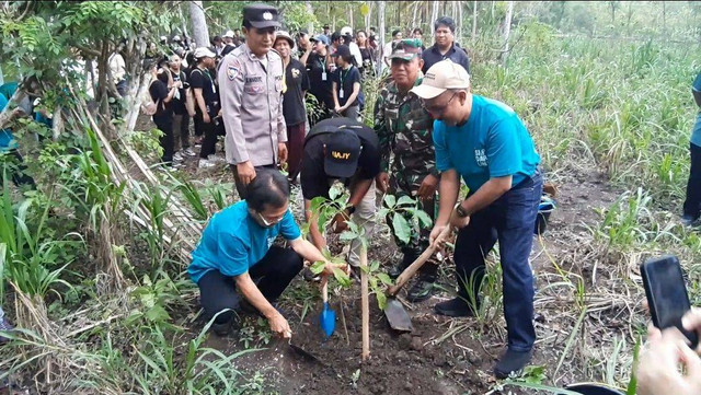 Gerakan Bakti  Sosial UAJY & Djarum Foudation