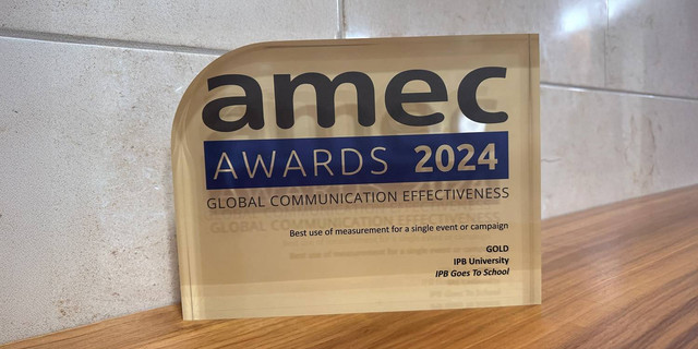 Program IPB Goes to School Raih Gold Winner AMEC Global Awards 2024 di London