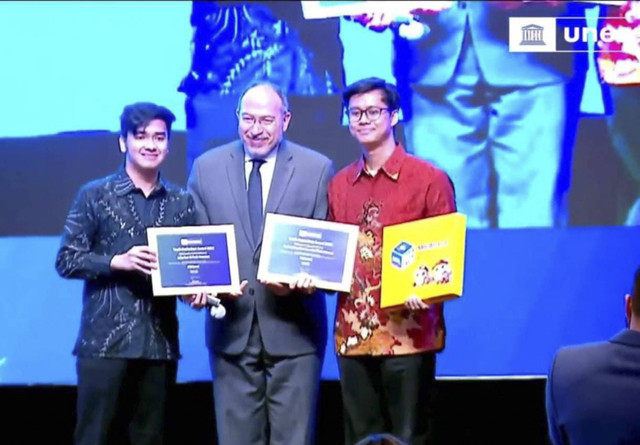 Mahasiswa Universitas Indonesia raih juara dunia di Unesco Youth Hackathon 2024. Foto: Dok. Istimewa