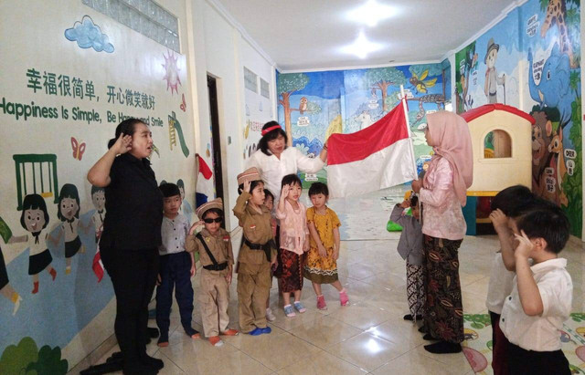 Perayaan Hari Pahlawan di salah satu sekolah internasional di Surabaya. Foto: Masruroh/Basra