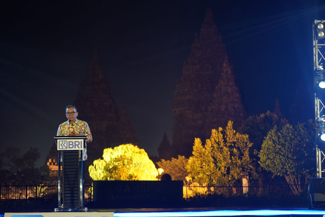 Direktur Institution & Wholesale Business BRI Agus Noorsanto saat membuka Treasury Banking Summit di Candi Prambanan, Yogyakarta. Foto: Dok. BRI