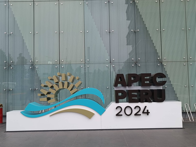 Lokasi pelaksanaan KTT APEC 2024 di Lima Convention Center (LCC), Lima, Peru, Senin (11/11). Foto: Zamachsyari/kumparan