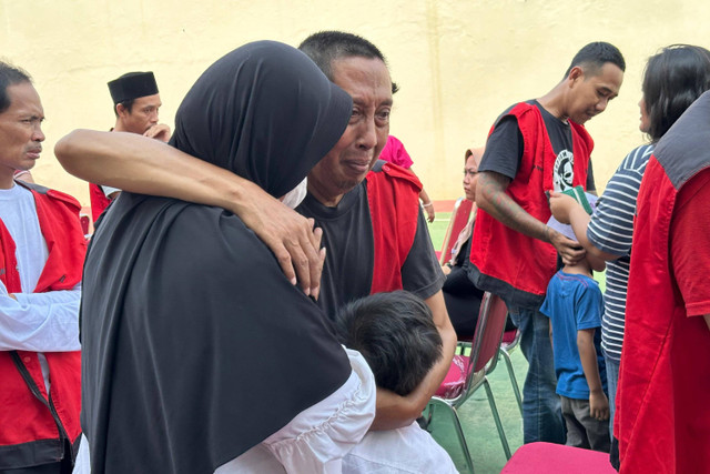 Momen Pertemuan Keluarga Warga Binaan Pemasyarakatan (WBP) Rutan Klas II Serang di Hari Ayah Nasional. Foto: kumparan