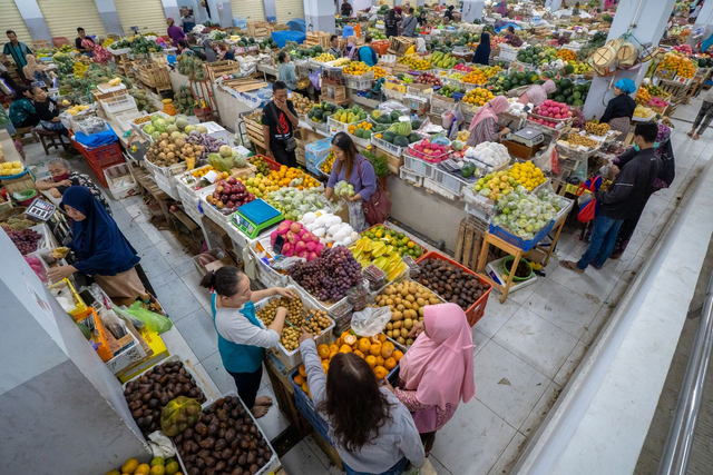 Kegiatan jual beli di pasar. Foto: Dok. BRI