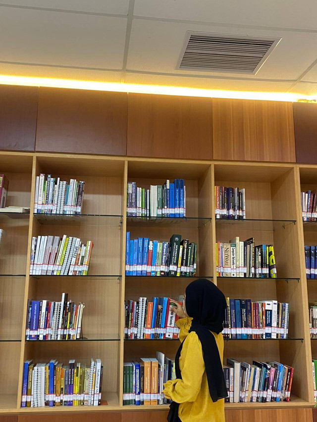 Perpustakaan Universitas Pamulang,sumber : milik pribadi