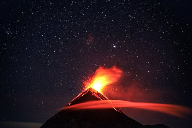 Ilustrasi untuk lokasi Gunung Lewotobi. Sumber: pexels.com/Clive Kim