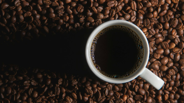 Ilustrasi kopi. Foto: Brent Ninaber/Unsplash