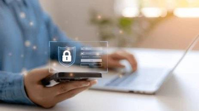 sumber gambar : https://www.shutterstock.com/image-photo/cyber-security-data-protection-on-internet-2514758351