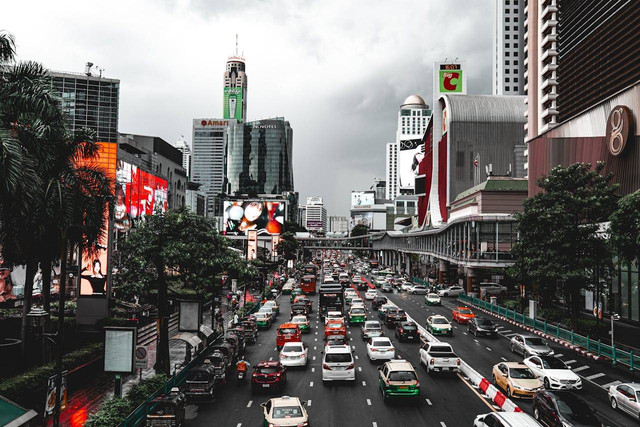 Hotel di Bangkok yang dekat dengan pusat perbelanjaan. Foto Kota Bangkok. Sumber: Pexels/Harry Tucker