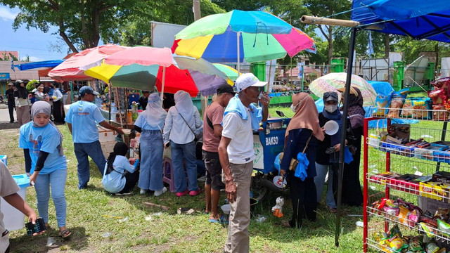 ASR-Hugua Kembali Sapa Warga Kolaka, UMKM Terdampak