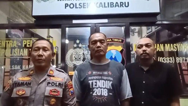 Kapolsek Kalibaru, Iptu Yaman Adinata (kiri); dan Hasyim (tengah) warga yang menyebarkan kabar hoaks penangkapan pembunuh siswi MI Banyuwangi. Foto: kumparan