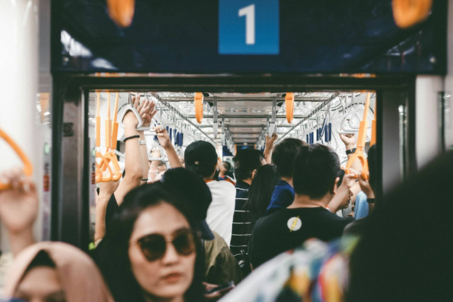 Cara ke GBK naik MRT. Foto hanya ilustrasi. Sumber: Unsplash/Pradamas Gifarry