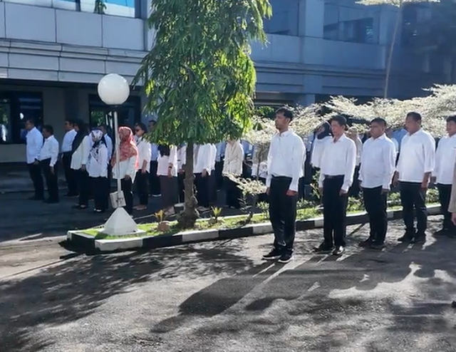 Upacara peringati hari pahlawan di PTPN IV Regional V. Foto: Dok. PTPN XIII