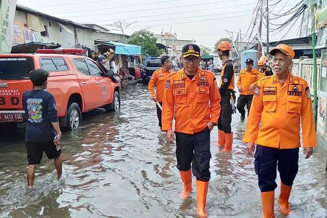 Banjir Rob di Jakarta Utara, Senin (18/11/2024). Foto:  BPBD